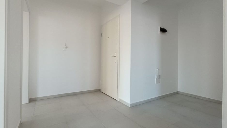 Oferim spre vanzare apartament 2 camere modern cu pereti retractabili - Poză 8