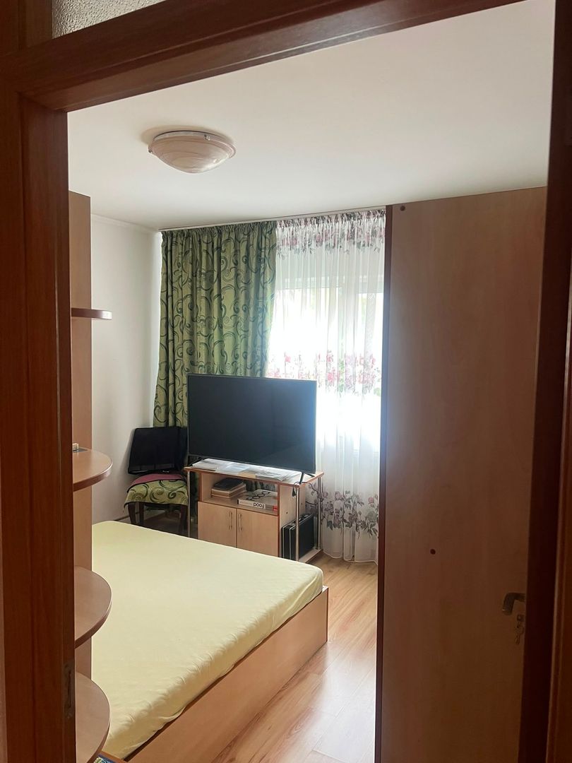 INCHIRIERE 3 CAMERE | CENTRALA PROPRIE | 2 BAI | ZONA APUSULUI - Poză 11