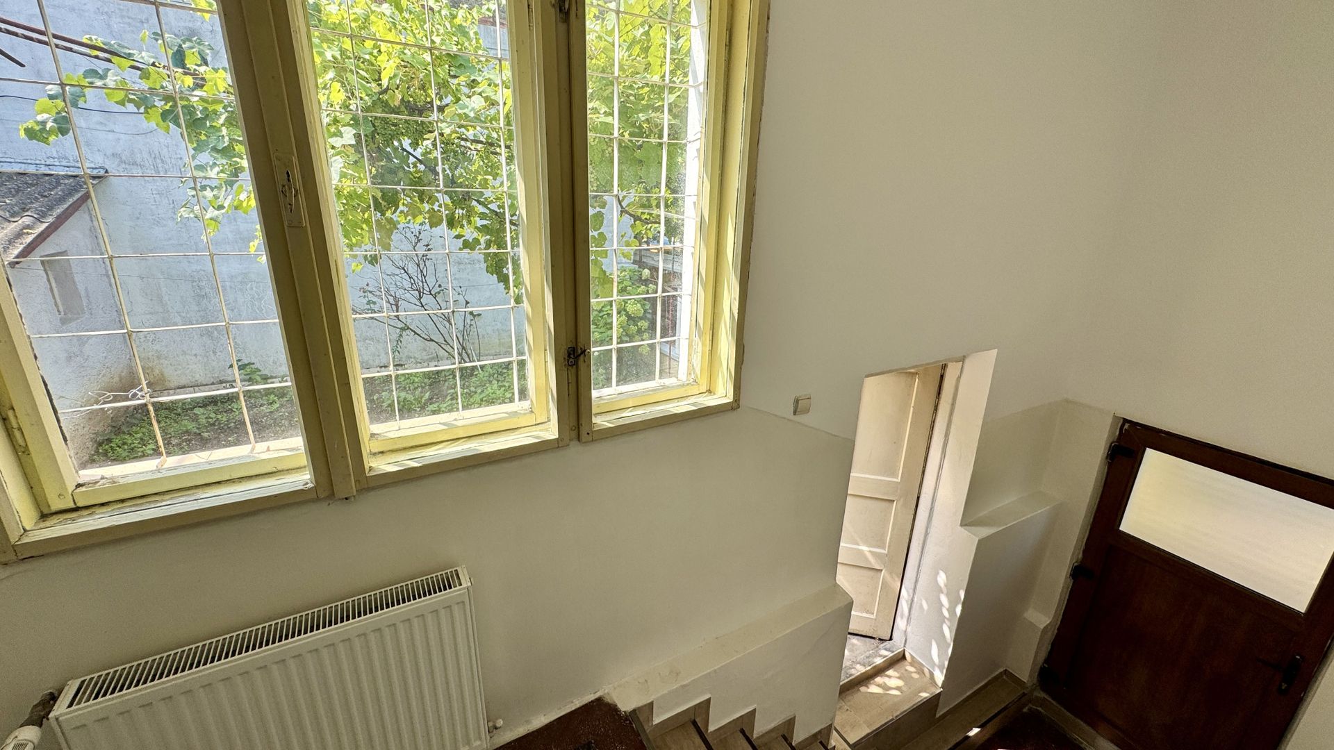 Oferta rezervata! Oază de liniște cu curte în zona Blumana - Poză 14