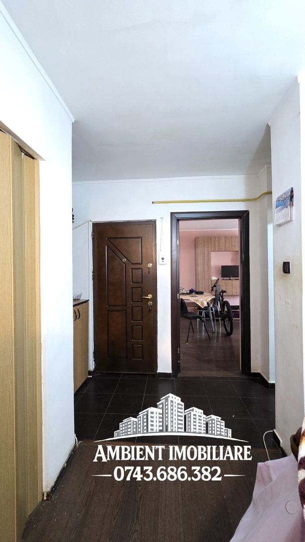 Apartament 3 camere, mobilat si utilat, etaj 3, zona CARTIER; - Poză 9