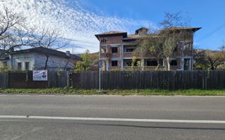 Proprietate deosebită în orașul Ștefănești, intrare pe strada Izvorani - Poză 7