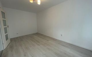 Apartament decomandat cu 2 camere, balcon, etaj 3, recent renovat, -Sibiu - Poză 16