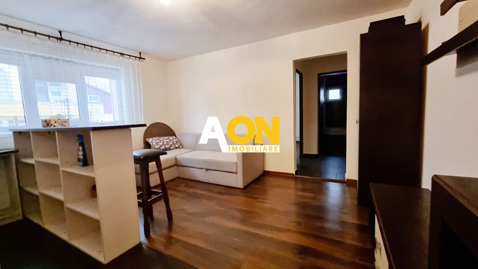 Apartament cu 2 dormitoare, renovat, mobilat, parter inalt, Cetate - Poză 2