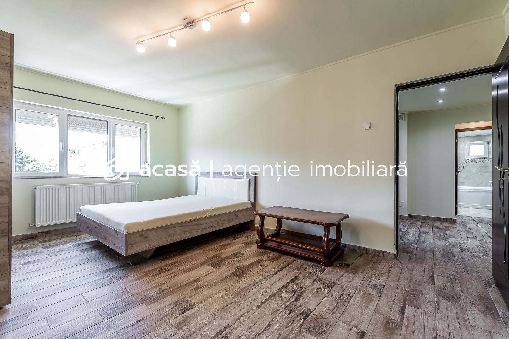 Ap 2 camere decomandat, renovat, 2 balcoane. Cartier Alfa Arad - Poză 8
