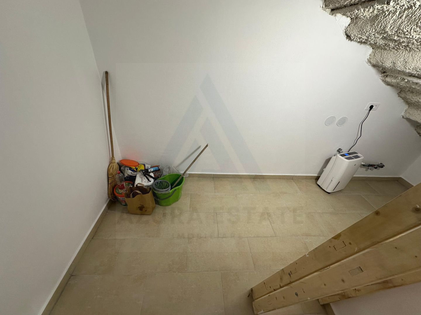 Spatiu comercial 86,8 mp utili vitrina stradala zona Ultracentrala - Poză 8