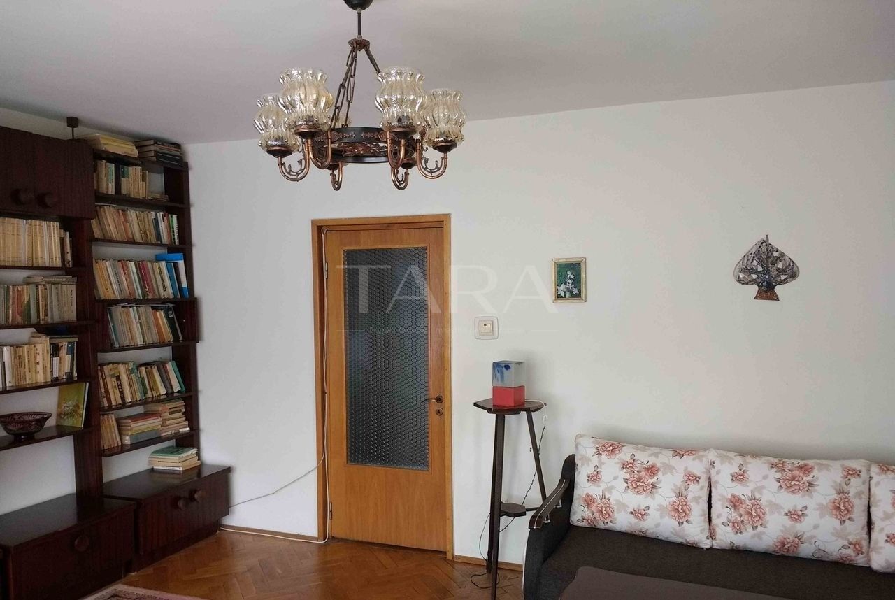 Apartament 4 camere, zona Bd. Nicolae Titulescu, Cluj-Napoca. - Poză 1