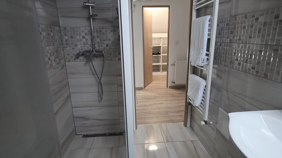 APARTAMENT PE 2 NIVELURI LA VILA |  ZONA SUB-ARINI- CALEA POPLACII - Poză 12