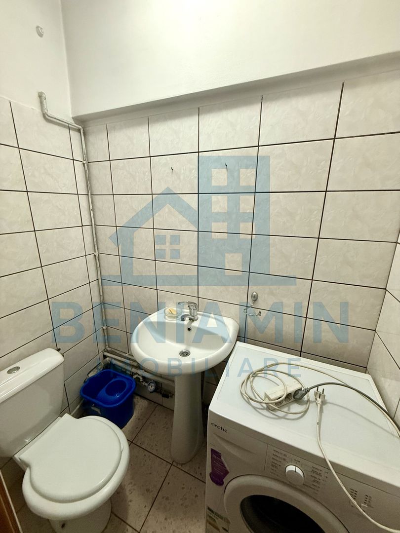 3 decomandate - 2 bai - 84mp - centrala termica - Centru - KFC - Poză 10