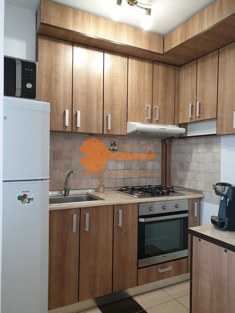 Garsoniera in zona Hotel Marriott-13 Septembrie (Bloc Mixt) - Poză 2