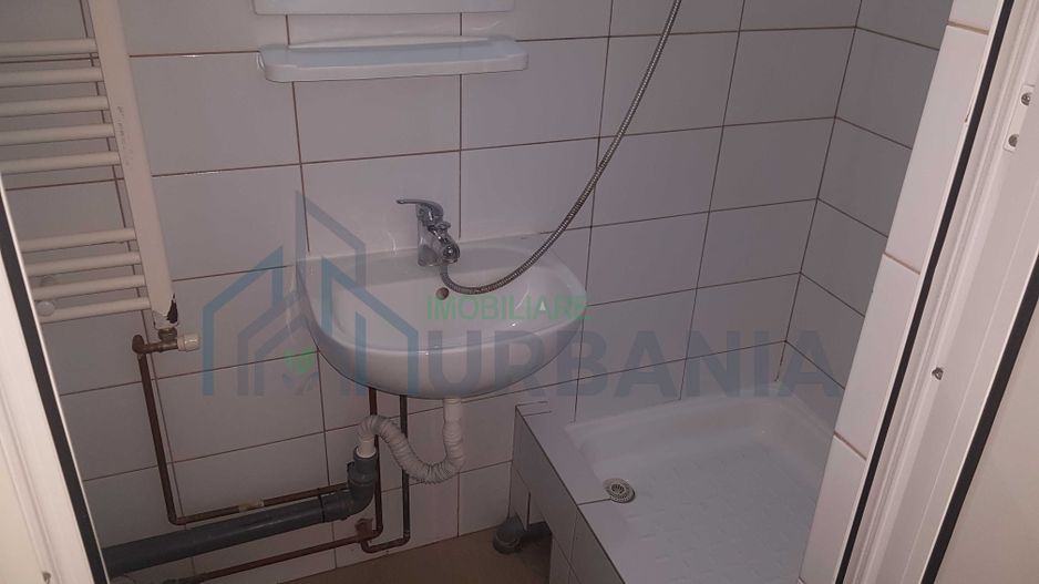 Apartament cu 1 cameră, zona Podul de Fier, Iași – de închiriat - Poză 4