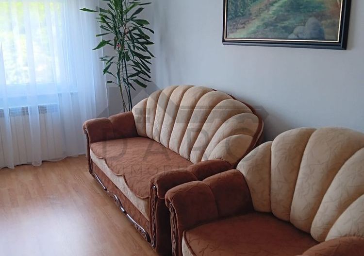 Inchiriez apartament 3 camere + 2 bai (ZONA UNIRII) - Poză 1