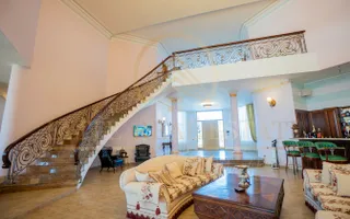 Reședință impunătoare în Constanța, pe un domeniu de 5.000 mp - Poză 17