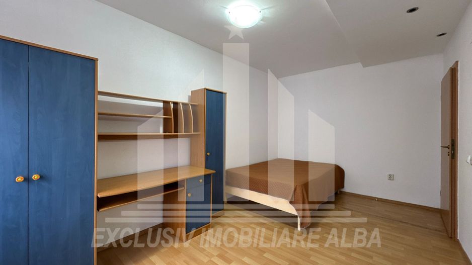 Apartment cu 3 camere cu scara interioara si garaj, Tolstoi - Poză 8