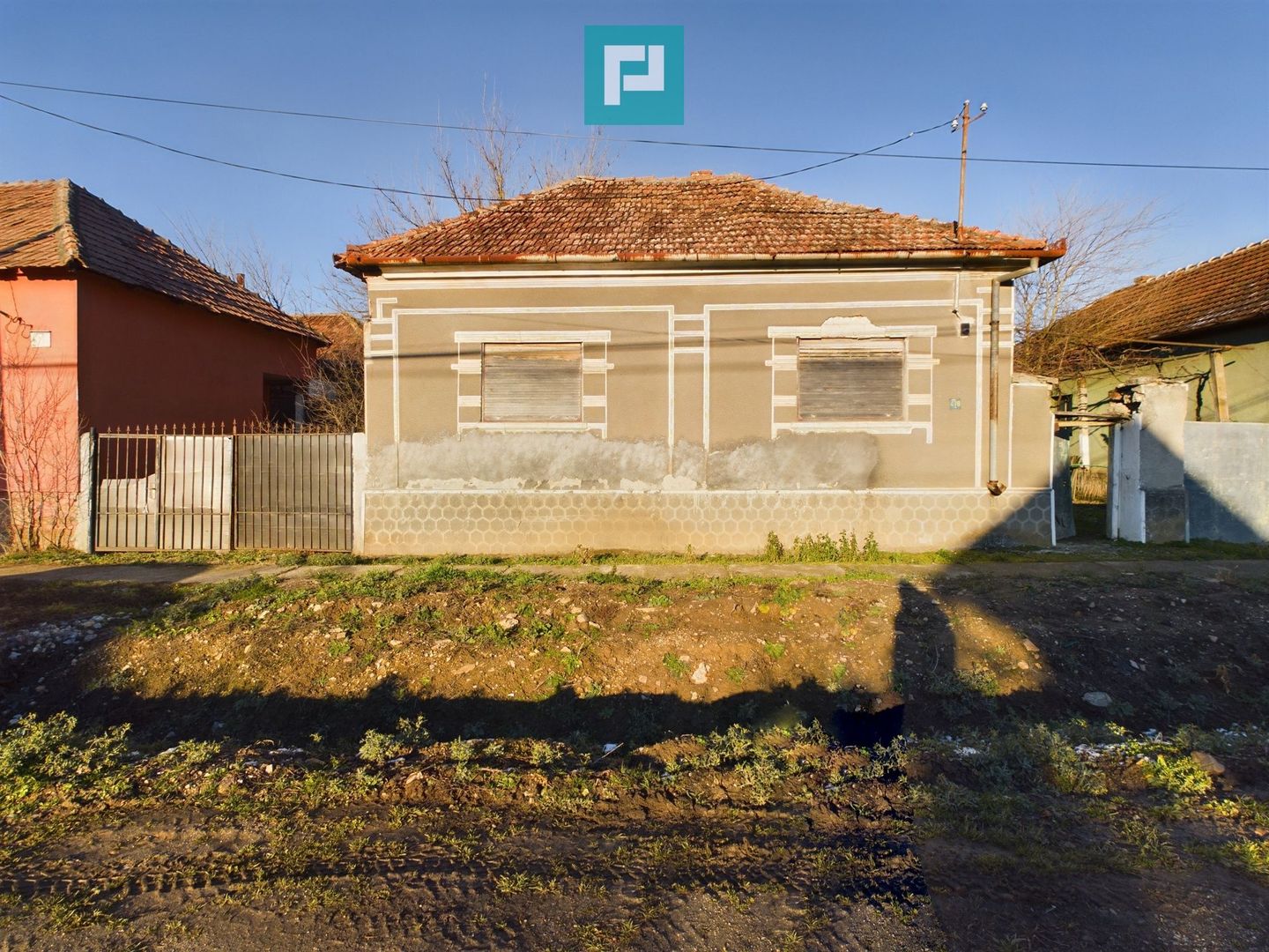 Casă de vacanță de vânzare în Tauț - Poză 2