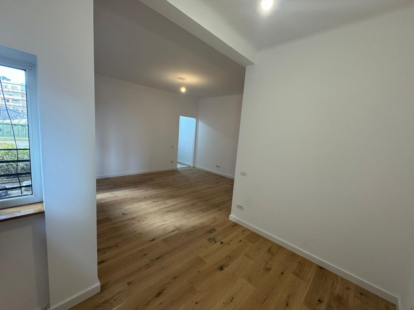 Apartament 2 camere decomandat, renovat, Str. Paleologu 5B - Poză 3
