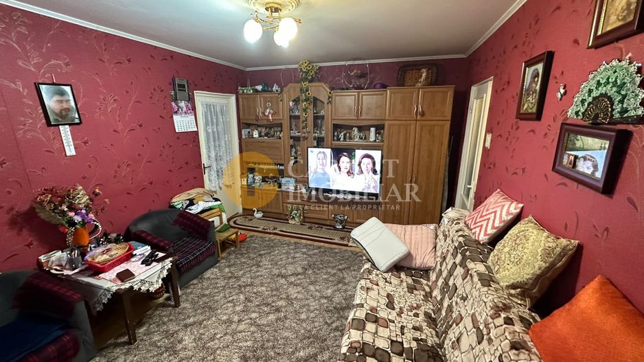 Apartament cu 4 camere - Etaj 1 - Mobilat si Utilat - zona Olimp - Poză 2