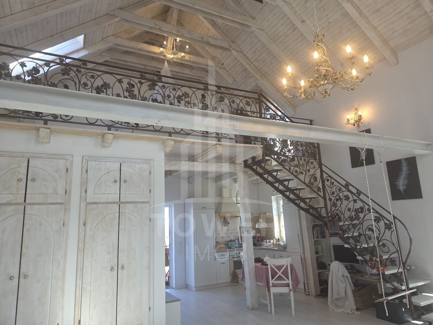 Casa de inchiriat cu vedere panoramica spre munti langa Sibiu - Poză 1