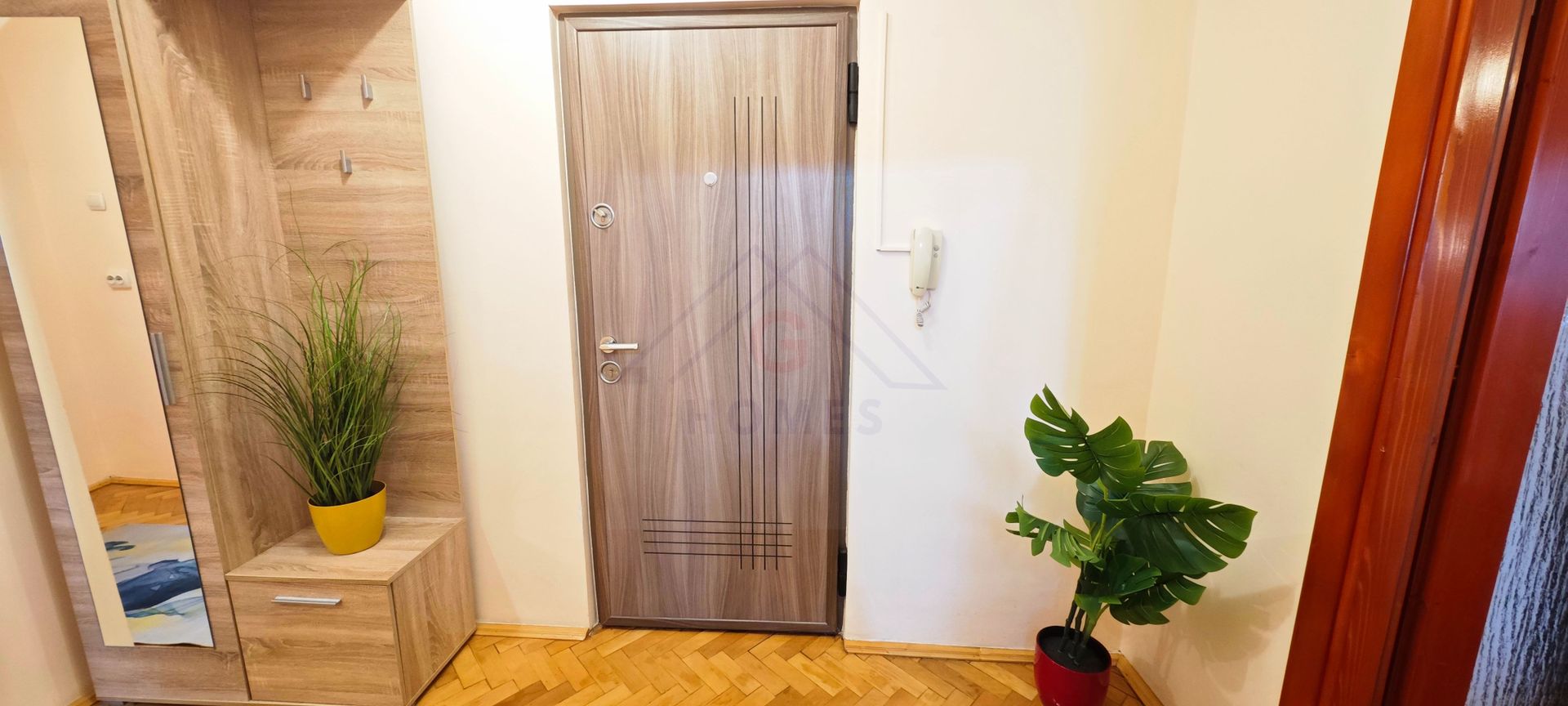 Apartament mare, decomandat, bucatarie separata. PET FRIENDLY. - Poză 5