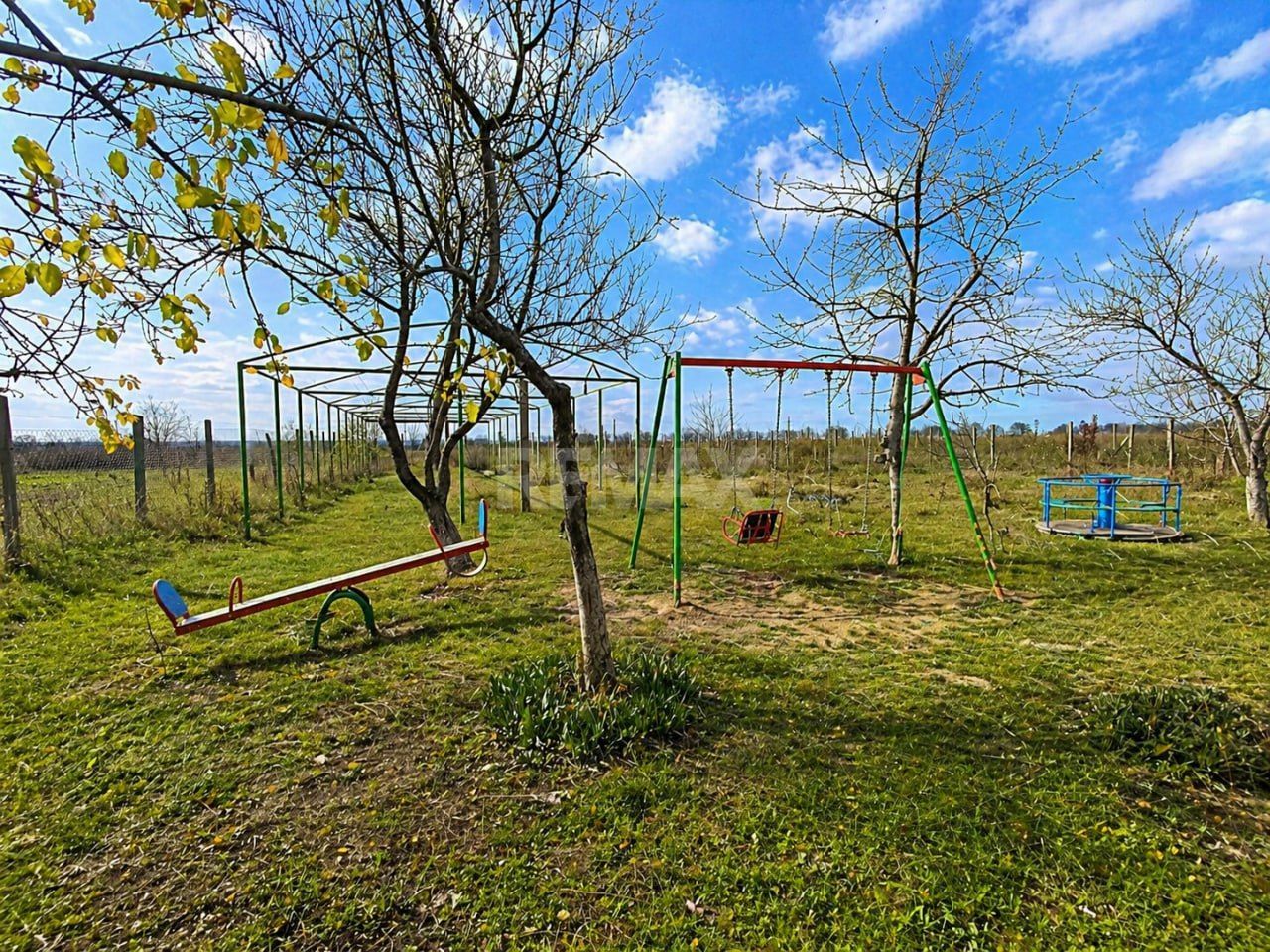 Casă 157,4 m² cu teren 15,3 ari – Holercani - Poză 9