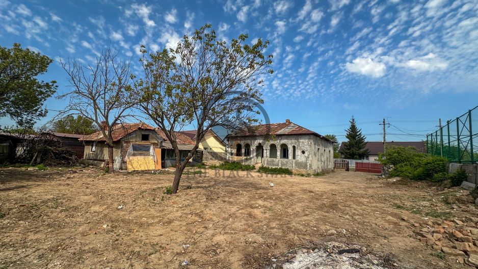 Casa renovabila / demolabila și teren de vanzare | Cioranii de Sus - Poză 1