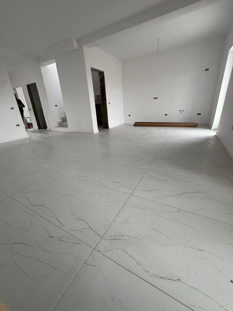 Duplex -5 camere-SUPER PRET-165.000€  | Remetea Mare | - Poză 1