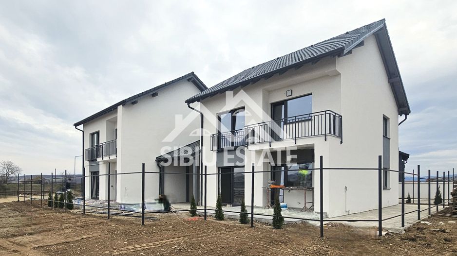 Casa Sibiu 4 camere, 2bai, terasa, carport, locatie Selimbar - Poză 3