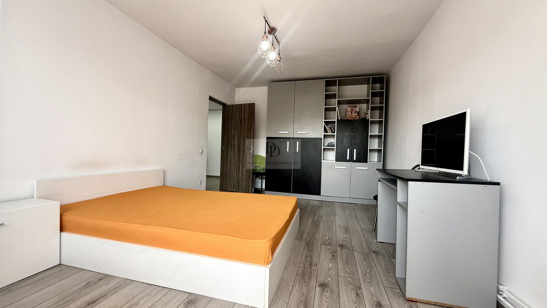 Apartament de inchiriat cu 3 camere decomandate-in Cartier Marasti - Poză 3