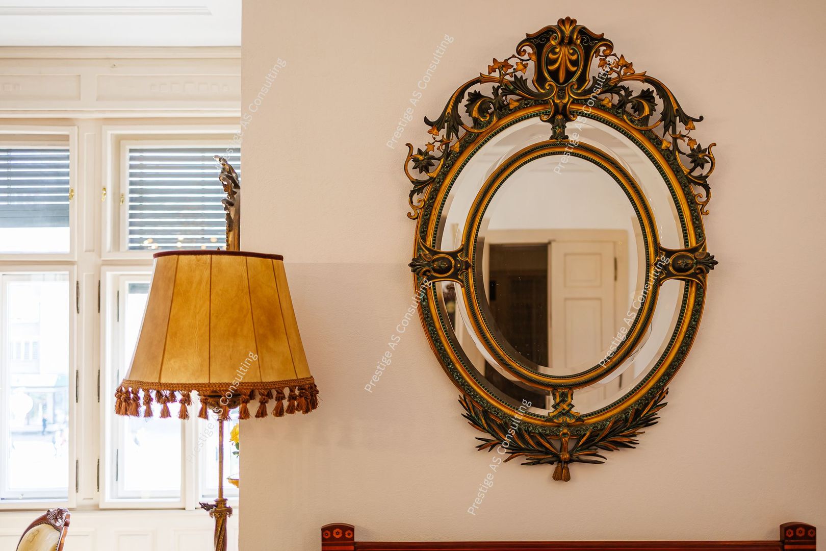 Resedinta patrimoniala de 222 mp | Piata Victoriei | Cladire istorica-Lift - Poză 46