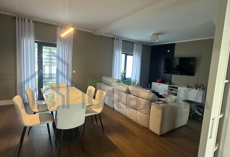 Casa D+P+E in Tomesti,Asfalt, Tâmplărie VEKKA - Poză 6