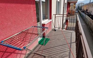 Apartament 3 camere, 2 balcoane ,parcare, zona Terra - Poză 5