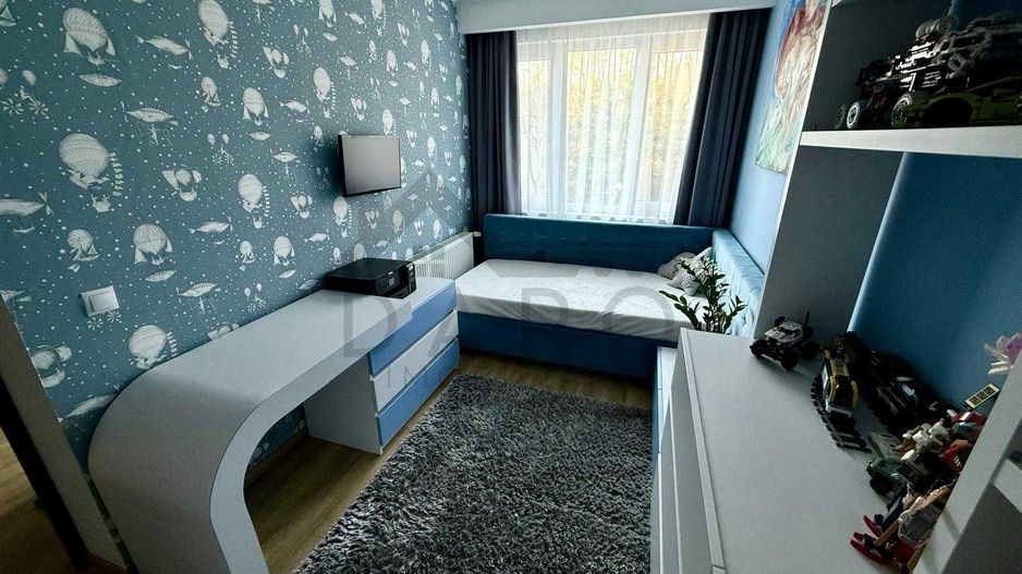 Apartament cu 2 camere, decomandat, etajul 3, complet renovat, ideal pentru locuit sau investiție, situat in cartierul Tudor, str Moldovei. - Poză 3