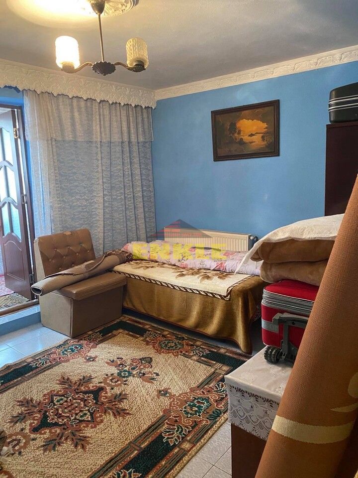 Casa , D+P+1, teren 300 mp, zona Imparat Traian,pret 150000 Euro - Poză 6