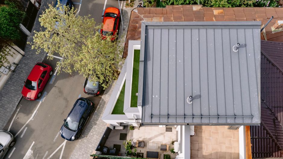 CASA DEOSEBITA IN ZONA REZIDENTIALA - PLANTELOR - MANTULEASA - ARMENEASCA - Poză 3