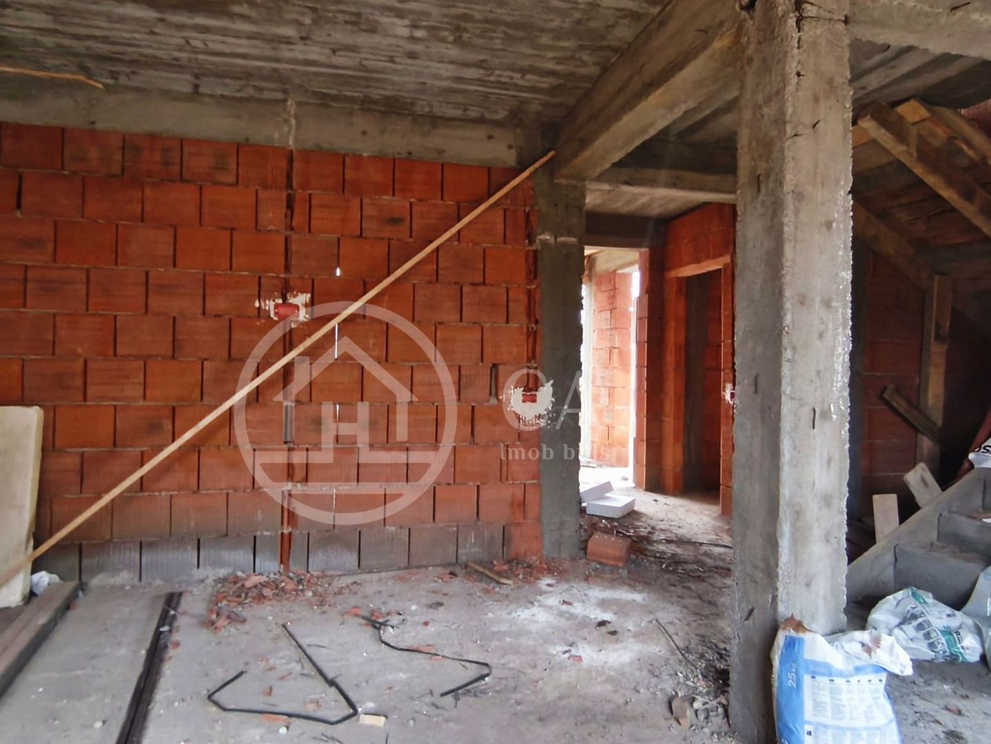 Casa de vanzare P+E cu 5 camere in Oncea, Oradea - Poză 6