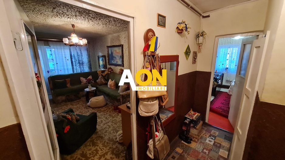 Apartament 2 Camere, Semidecomandat,  etaj 3, 45 mp, Cetate - Poză 3