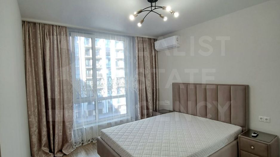 Chirie, apartament, 3 camere, bd. Renaşterii Naţionale, Rîşcani - Poză 1