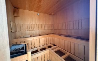 CASA SPATIOASA DE INCHIRIAT CU GARAJ DUBLU-PET FRIENDLY- BUNA ZIUA - Poză 14