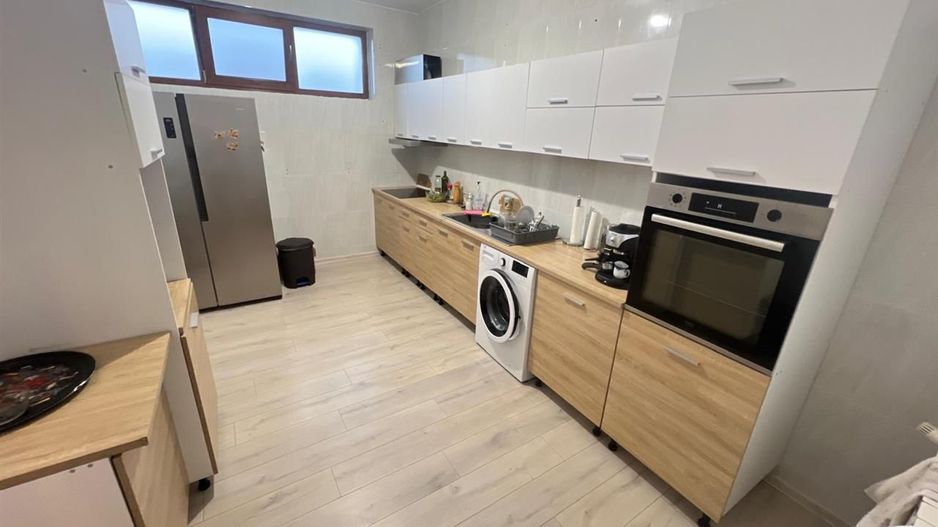 Casa P+M Su 268 mp 2 fronturi stradale - Poză 17