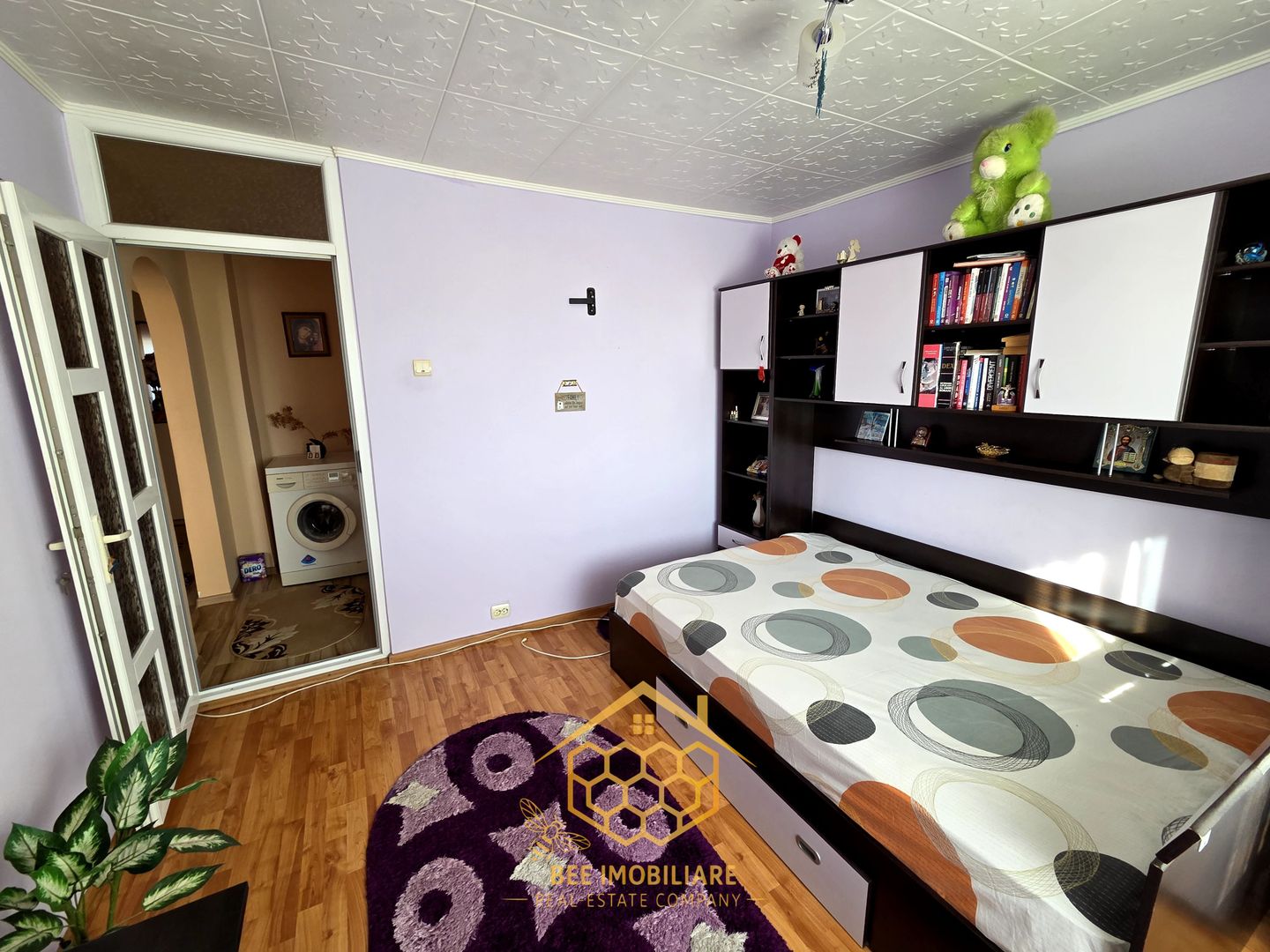 Apartament cu 3 camere in zona centrala - Filiasi - Poză 14