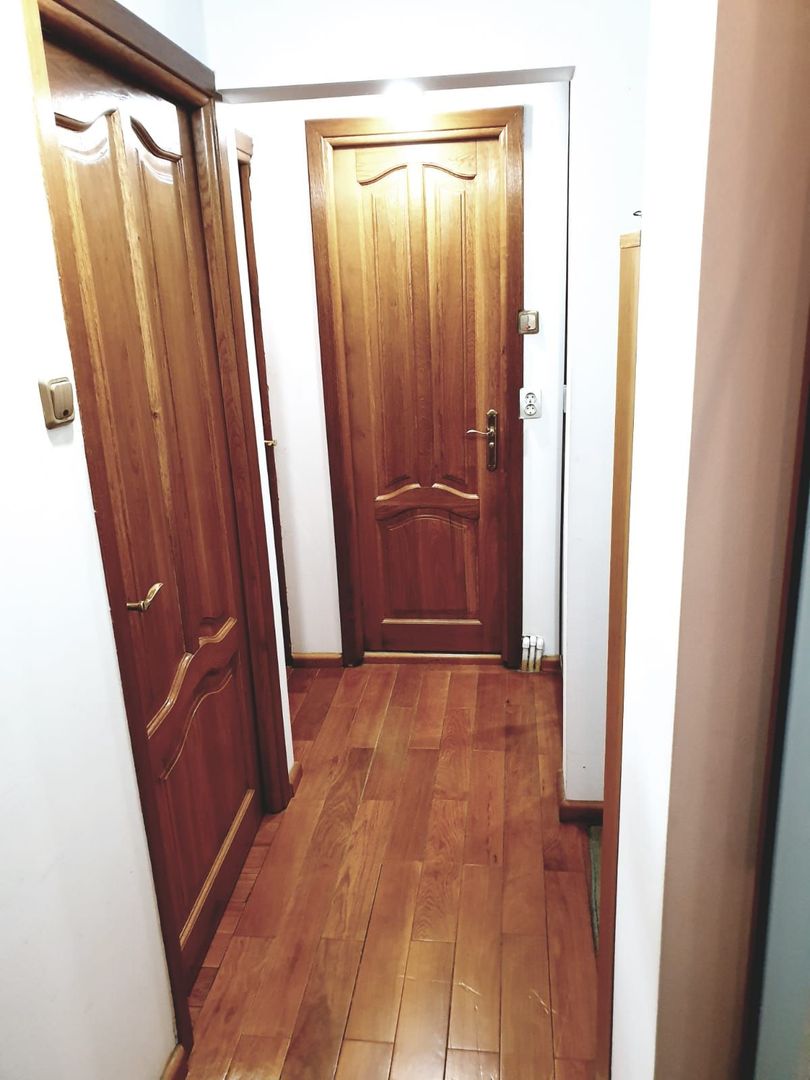 De vanzare apartament 4 camere - zona Gorjului - Poză 5