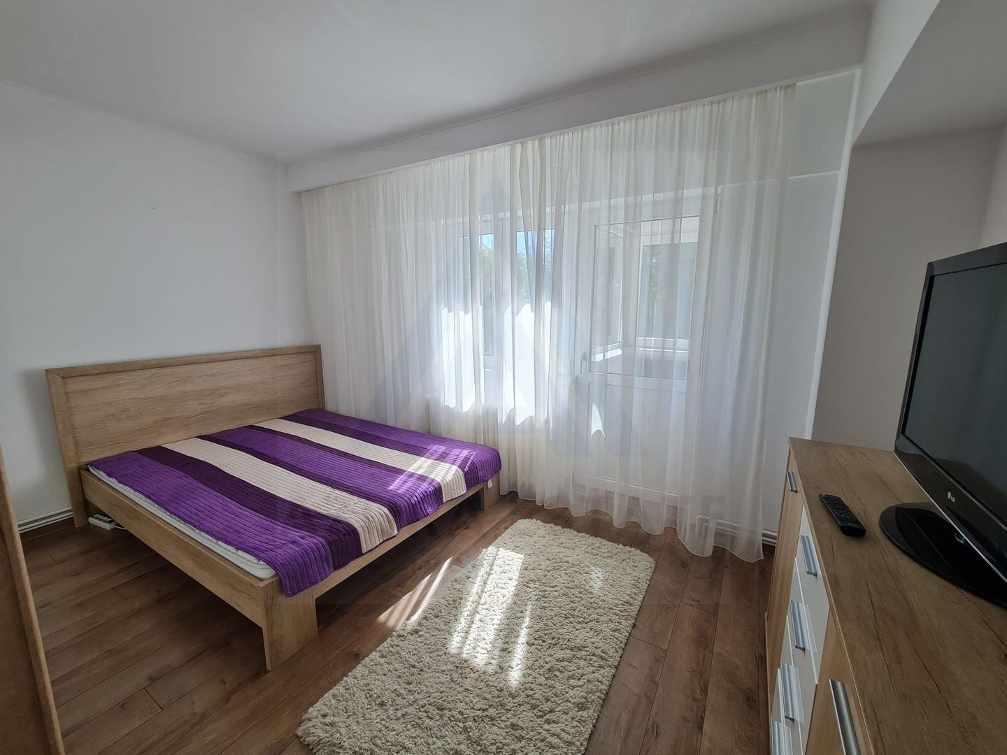 Apartament 3 camere 100 mp utili 2 bai 2 balcoane etaj 2 zona Centrala - Poză 5