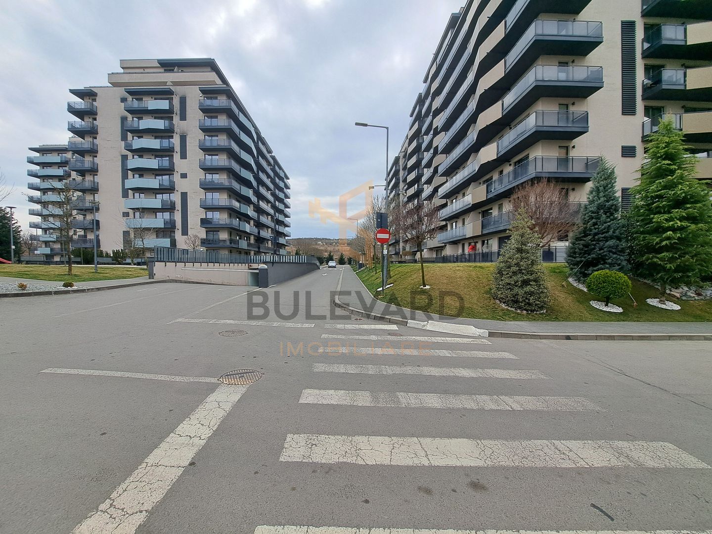 Apartament 2 camere + terasa 16 mp, garaj, zona Iulius Mall - Poză 1