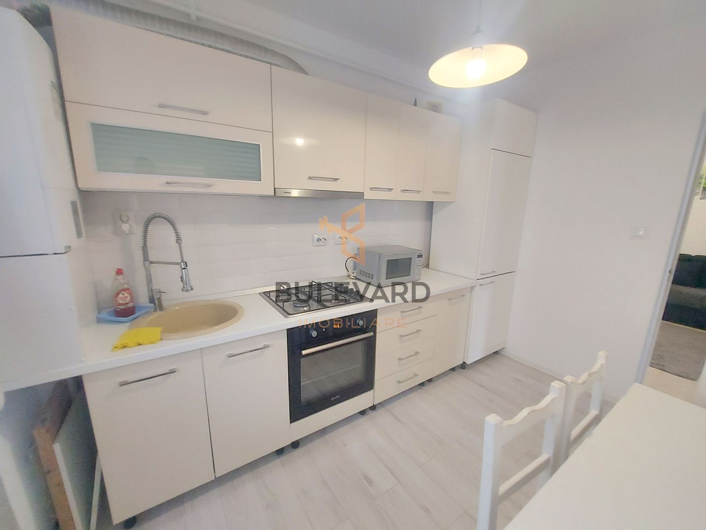 Apartament cu 3 camere Sub Cetate!! - Poză 8