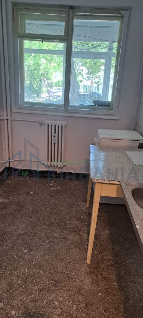 Apartament cu 2 camere de vânzare în Tătărași, lângă Pța Chirilă - Poză 3
