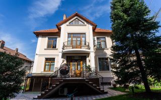 Vânzare, casă 3 nivele, stradela  5 Pomicultorului, Codru - Poză 1