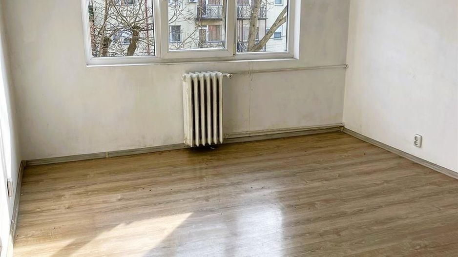 Apartament cu 3 camere zona Autogara Velenta - Poză 6