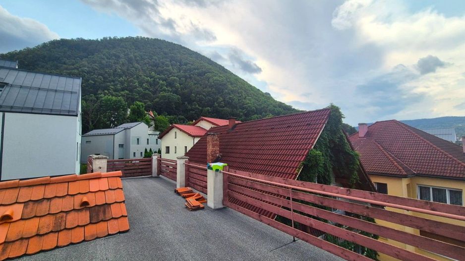 Apartament in casă, într-o zonă exclusivistă, priveliște deosebită. - Poză 30