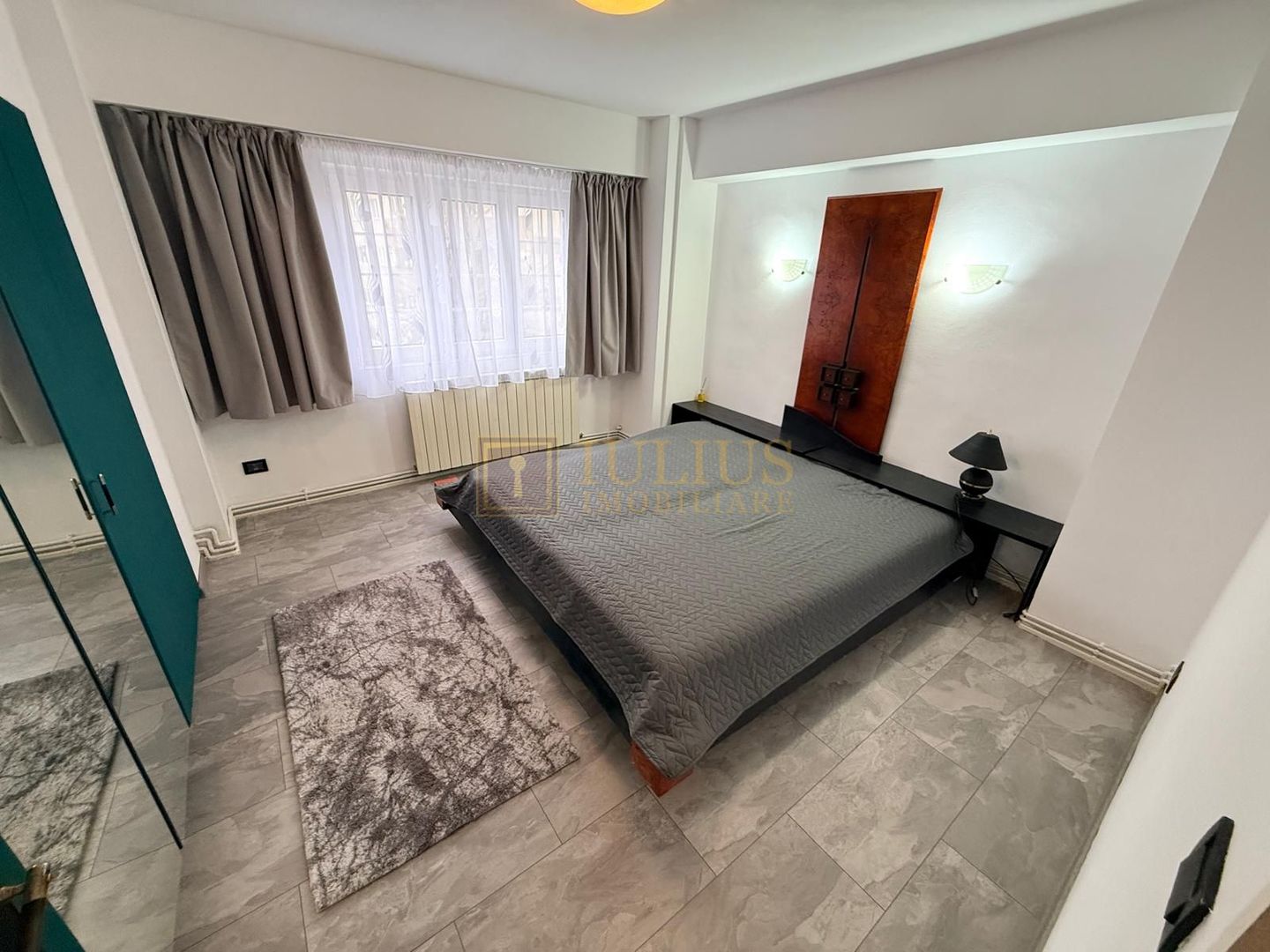 Medicina, 2 camere, 2 bai, centrala proprie, apartament spatios-105 mp - Poză 1