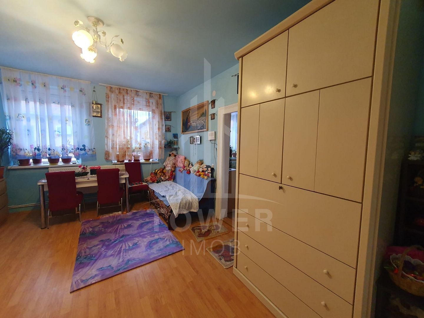 Casă de vânzare în Sibiu -individuală-curte comună- teren de 239 mp - Poză 6