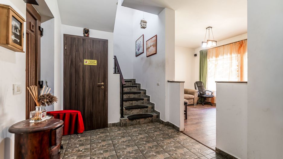 Casa 96mp utili Via Carmina-zona linistita - Poză 7